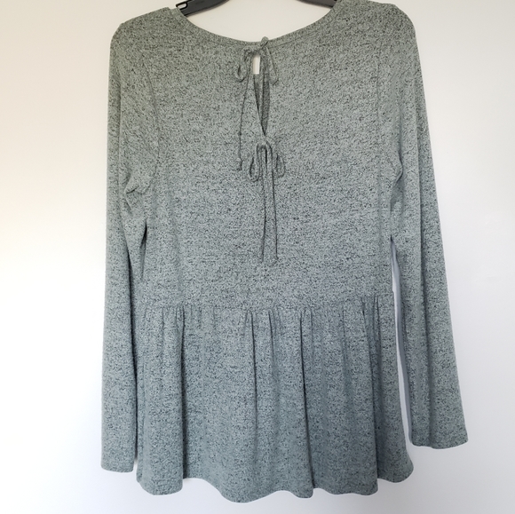 NWOT Moa Moa Green Grey Peplum Tie Back Hacci Top - Picture 4 of 5